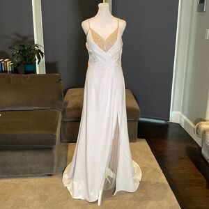 Women’s White Wedding Dress Leg Slit Silver Beading Corset Back Size 6 NWOT